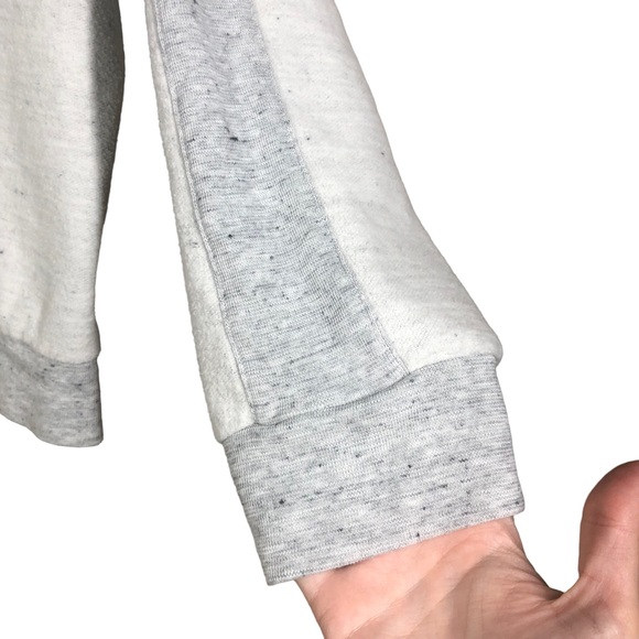 Monrow Reverse Contrast Rib Gray Raglan Sweatshirt - Picture 7 of 9